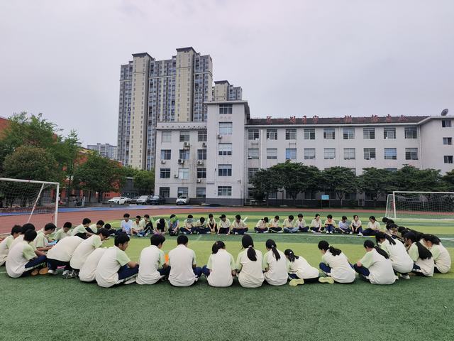 5.26向阳拾光润心灵 心暖同行赴征程 (5).jpg